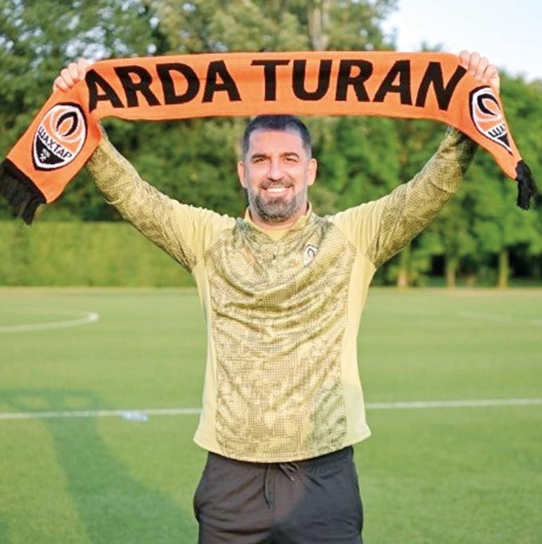 Savaşın içinde Arda Turan etkisi