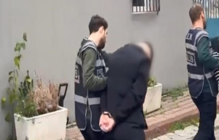 Sarıyer’de rezidanstaki daireye operasyon: Uyuşturucu ve silah çıktı; 2 şüpheli tutuklandı