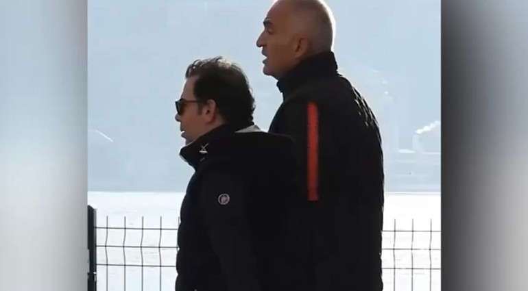 Bakan Ersoy, Bebek sahilinde yürüyüş yaparken görüntülendi