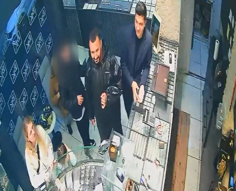 Ziynet eşyalarının kaybolduğunu fark eden kadın polis bildirdi