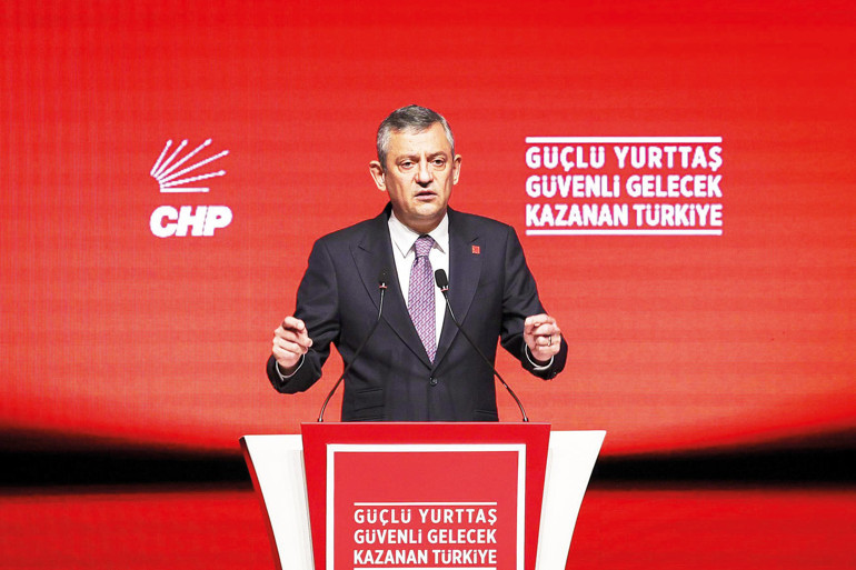 Bu nasıl cellat Özgür Bey