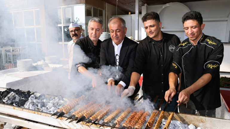 Adana kebabı ustası oldular