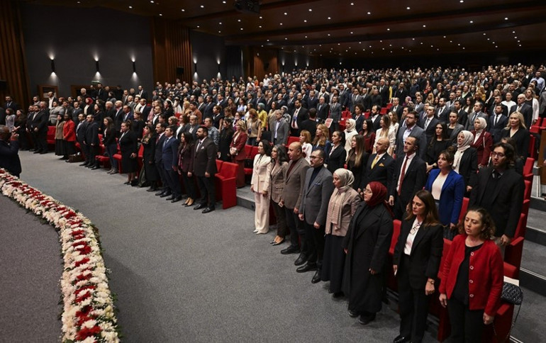 Cumhurbaşkanlığı İletişim Başkanı Duran, Afet Haberciliği Eğitim Panelinde konuştu