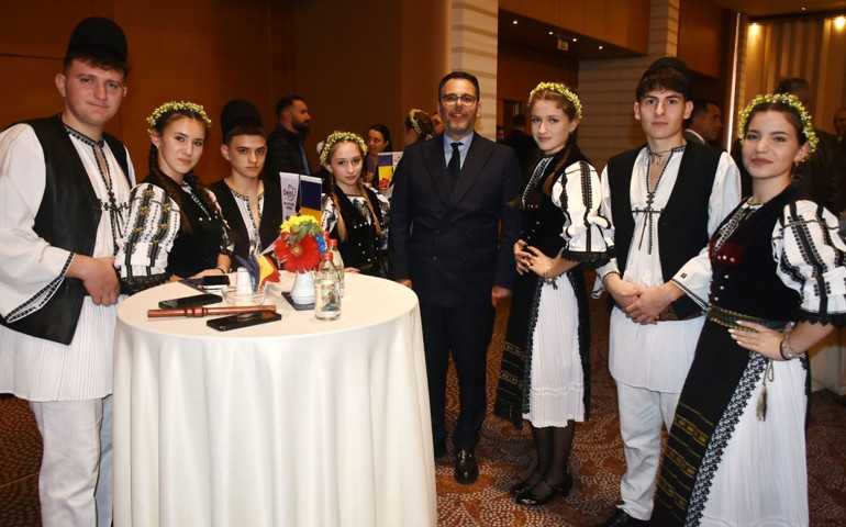 Romanya’nın milli günü İzmir’de görkemli bir törenle kutlandı