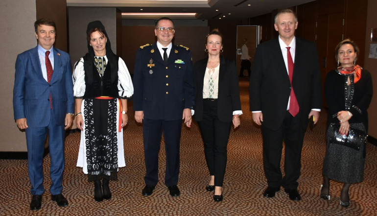 Romanya’nın milli günü İzmir’de görkemli bir törenle kutlandı