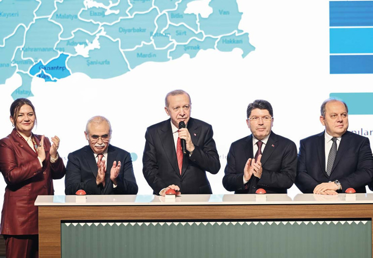 Yeni Türkiye’yi herkes kabullenecek