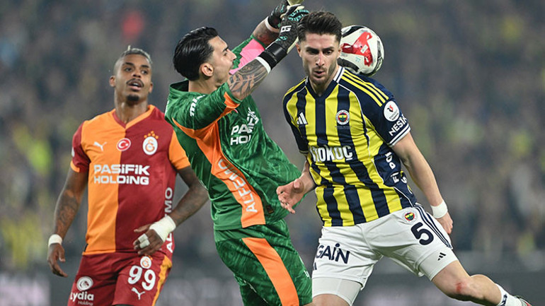 Futbol Konseyi, Fenerbahçe-Galatasaray derbisini yorumladı: Acı verici | Okan Burukun gözünü korkutmuş