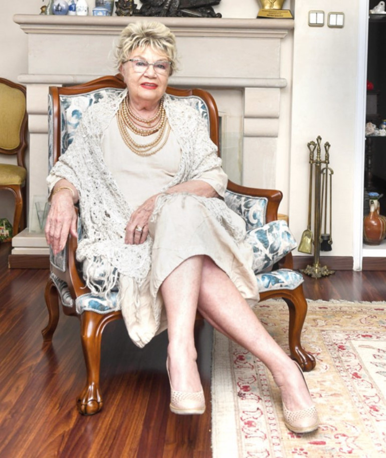 Nevra Serezli: Genç olsaydım bütün dizilerde başroldüm