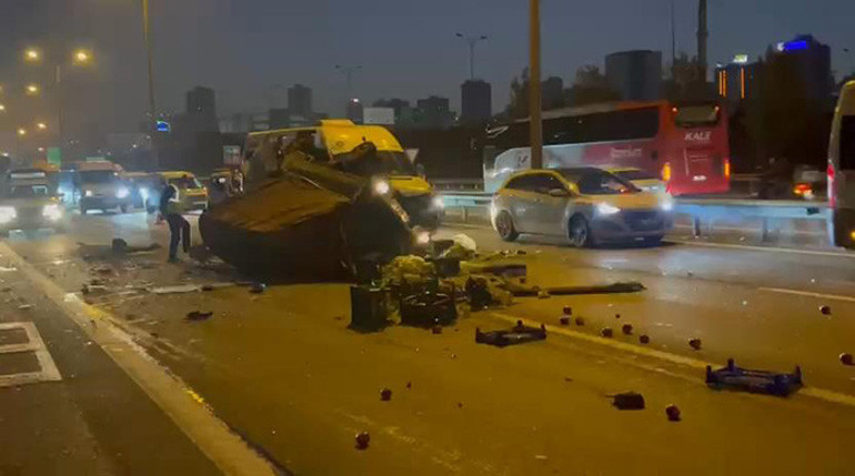 TEM Otoyolunda uzun araç kuyruğu ve kurtarma çalışmaları