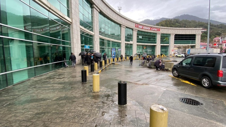 Gürcistan seyahatinde kimlik ve pasaport yeterli olmayacak İşte yeni zorunluluklar