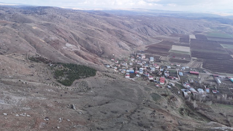 Bunun üzüntüsü ile kahroluyorduk Sivaslı iki arkadaş köyünde imkansızı başardı... Her birine köylülerin adını verdiler