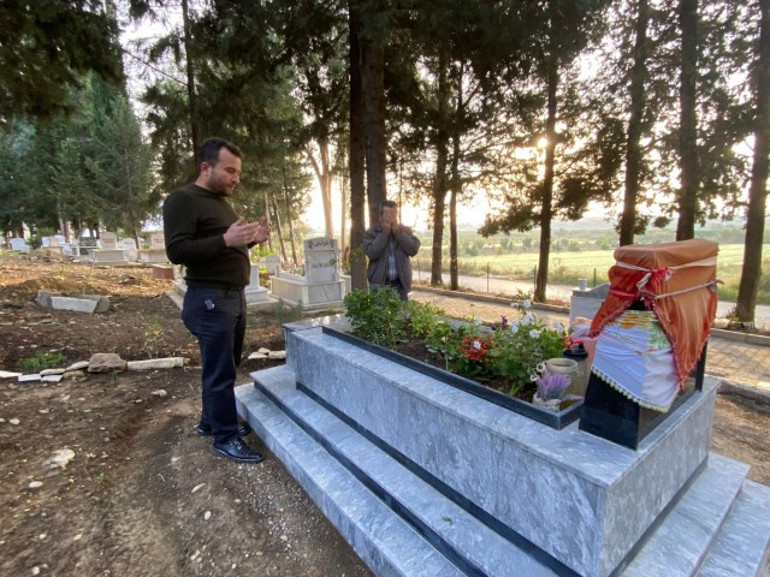 Kim bu utanmazlar Mezarlıkta pes dedirten skandal: Acılı baba en sonunda kamera ile önlem aldı