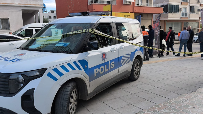 Mersinde kan donduran dehşet Anne ve oğlunu sonra büfeciyi katletti... Şüpheli vurularak yakalandı