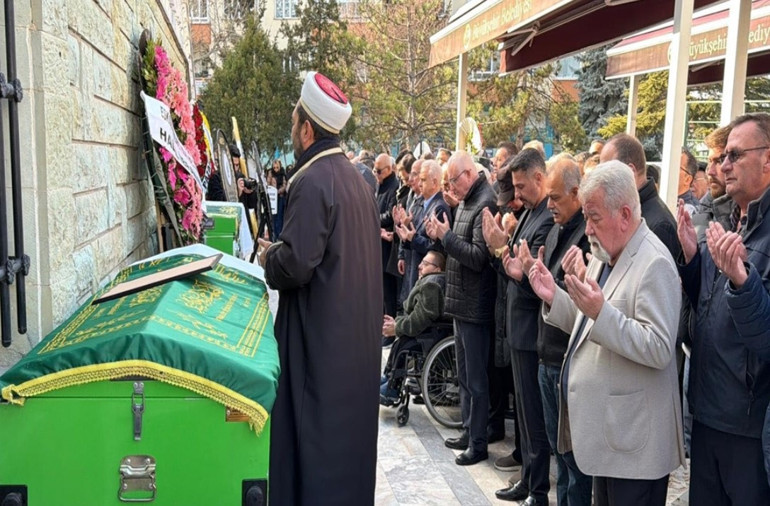 Burcu Özberkin zor görevi