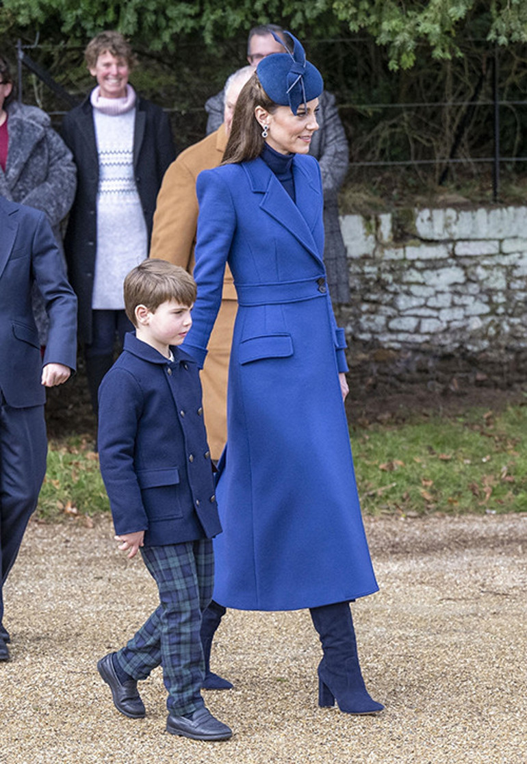 Karanlık hatıralar canlandı... Giydi yine aynı uğursuz kıyafetini
