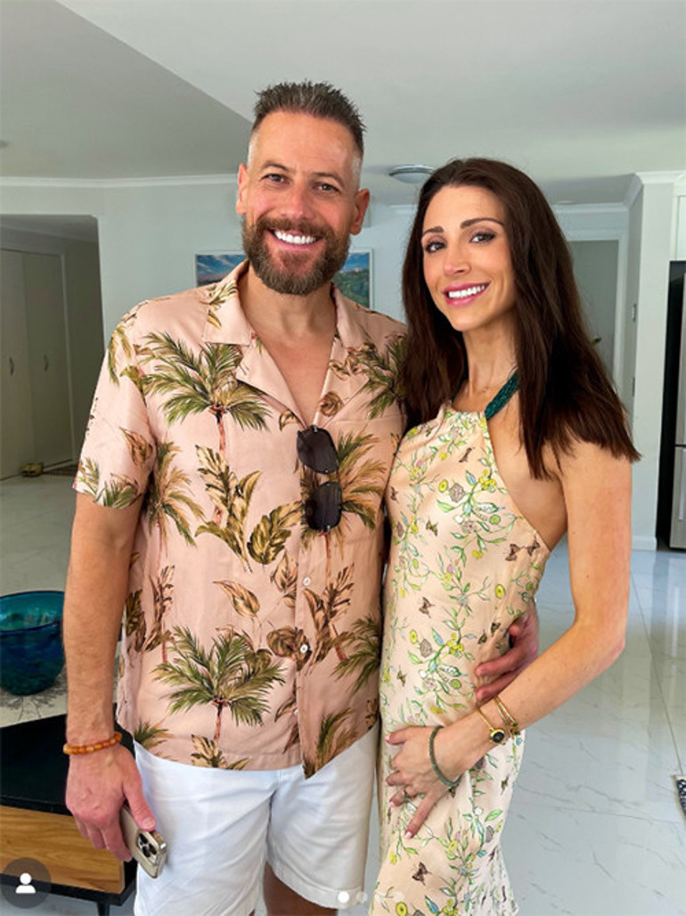 Boşanacağını bile ona söylememişti... Acımasız pozuyla eski karısını can evinden vurdu