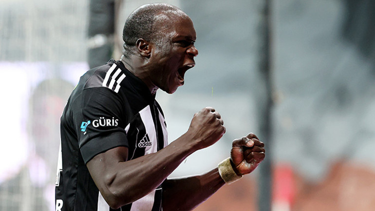  O sezon takımı biz şampiyon yaptık Madem öyle şimdi de yapsın görelim