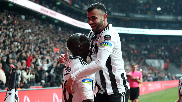  O sezon takımı biz şampiyon yaptık Madem öyle şimdi de yapsın görelim