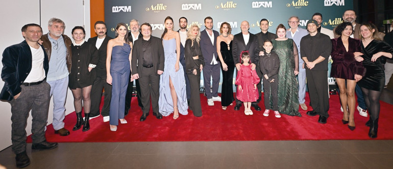 Hem eğlendirdi hem ağlattı Gözyaşları Adile için...