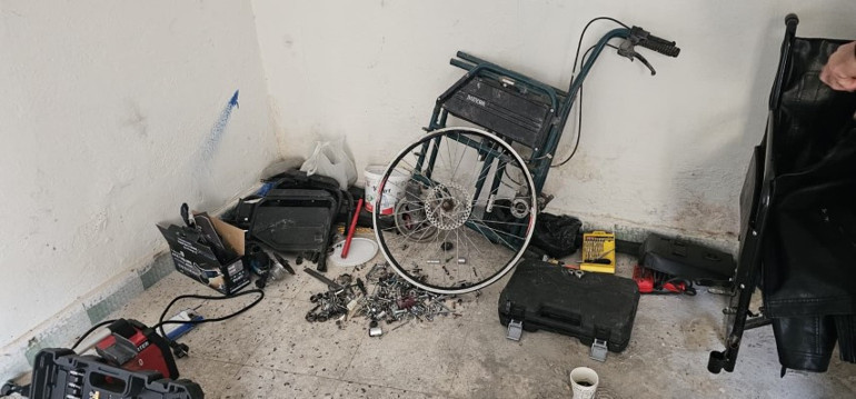 Engelli vatandaşlara ücretsiz hizmet veriyordu... Fedakar tamirciye ücretsiz dükkan tahsis edildi