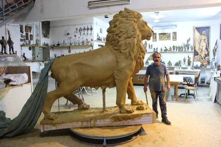 Para için değil sanat için