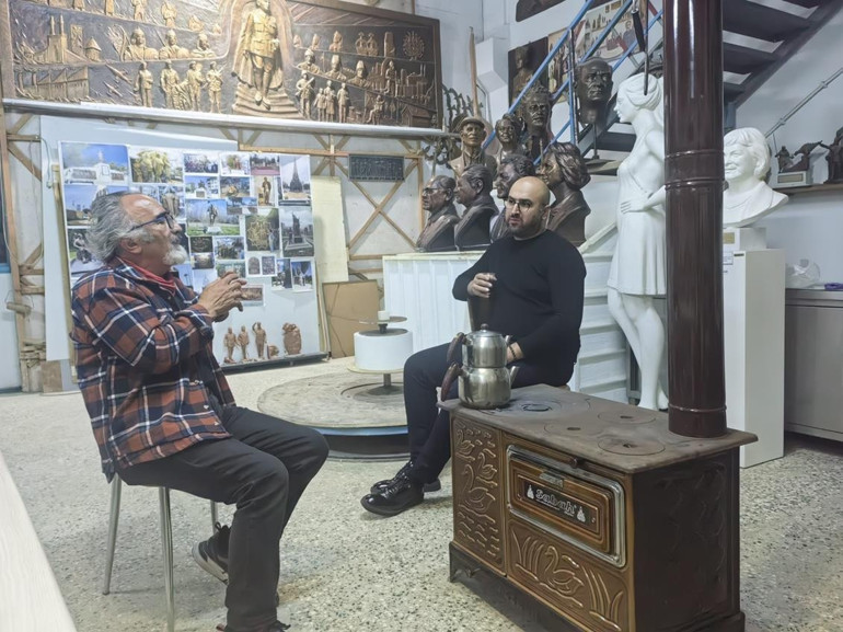 Para için değil sanat için