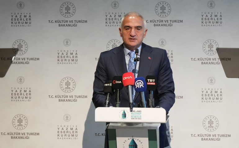 700 yıllık yazma eserler İstanbul’da bir araya geldi