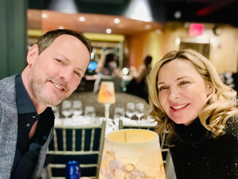 Ünlü oyuncu dördüncü kez evlendi… Nikahta yanlarında 12 kişi vardı… Bu kez gelin olmaya bir ceket bir de etek yetti