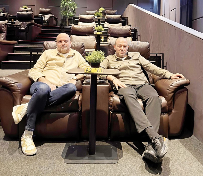 Bak Postacı Geliyor