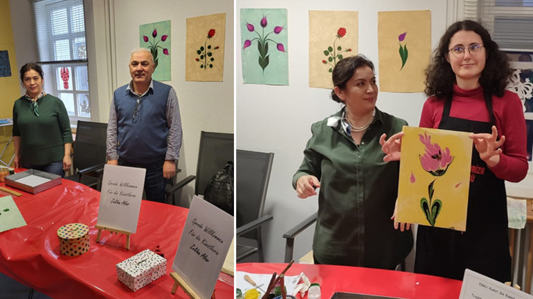 Noel pazarında ebru sergisi