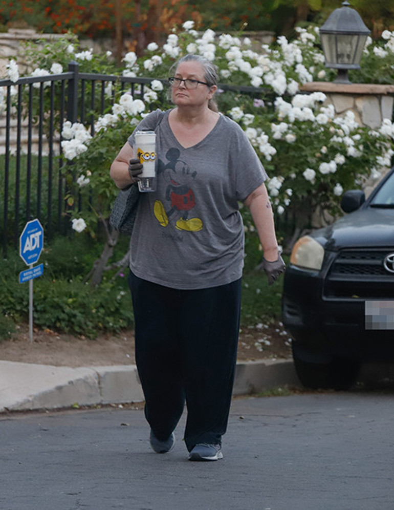 What a colorful life she had.... She had great loves, starred in many movies: Now she is a white-haired housewife.