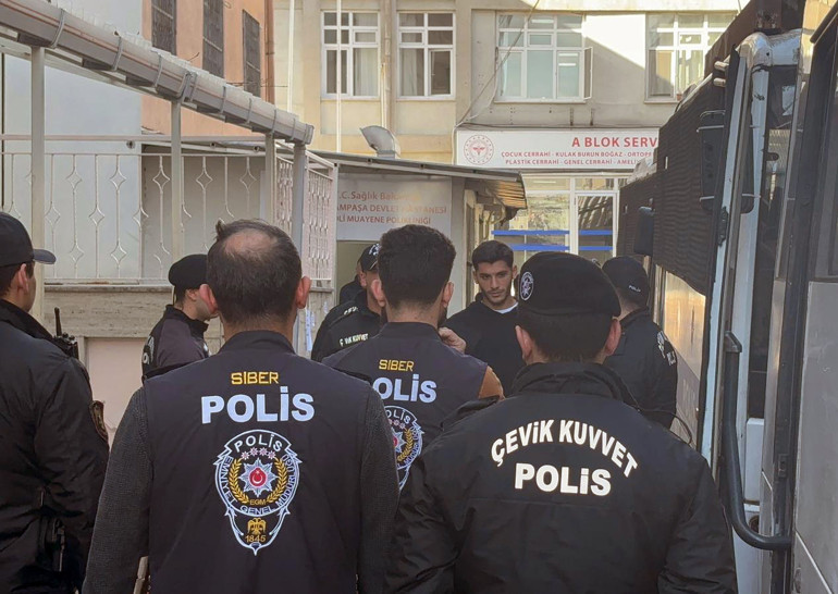 Futbolda bahis soruşturmasında 38 şüpheli sağlık kontrolünden geçirildi