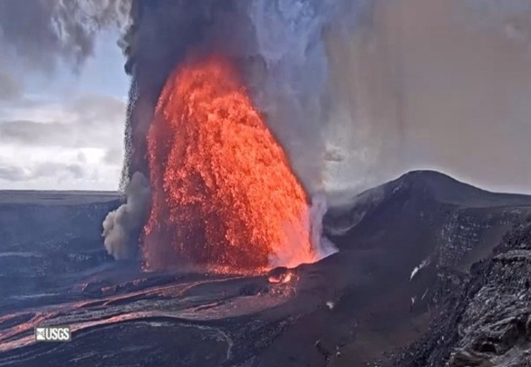 Görüntüler Hawaiiden… Kilauea Yanardağı yeniden lav püskürttü