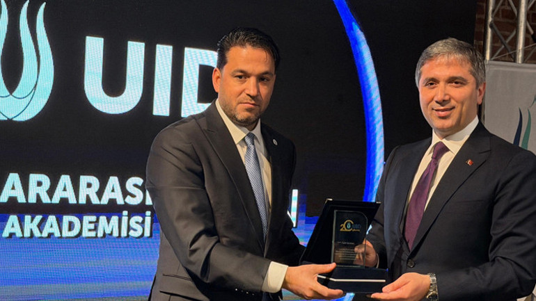 Gençlere siyasal katılım semineri