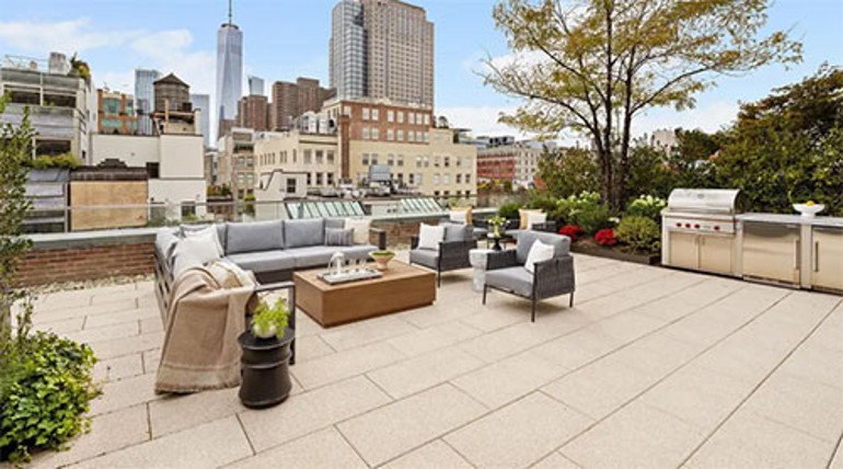 O duvarların dili olsa da anlatsa Eski aşk yuvası satışa çıktı