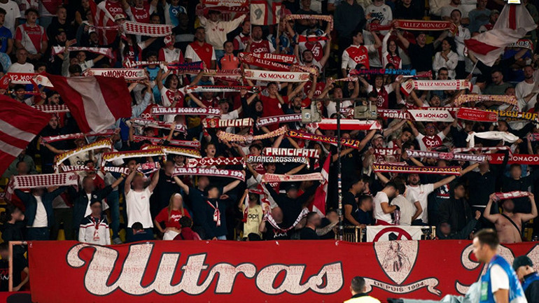 Monaco’da büyük kaos Taraftardan Galatasaray maçında 3 ayrı protesto