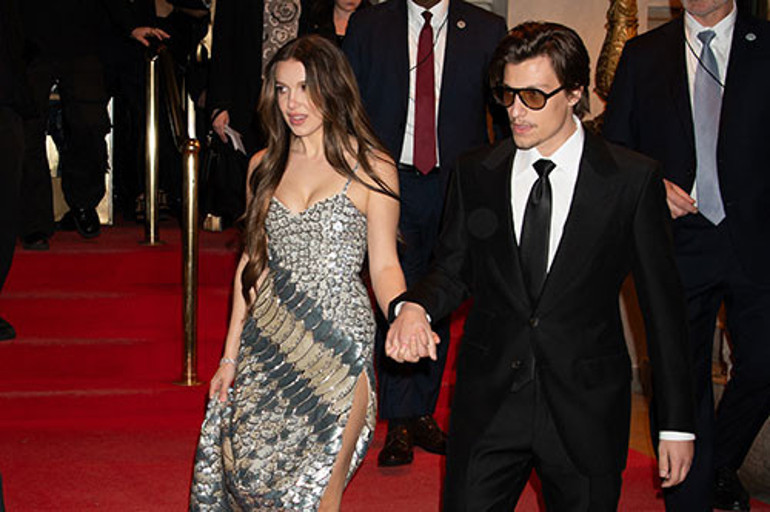 Daha kendileri çocuk sayılır... Bir de çocuk büyütüyorlar... Bu gidişle torunlarının bebeğini bile görürler