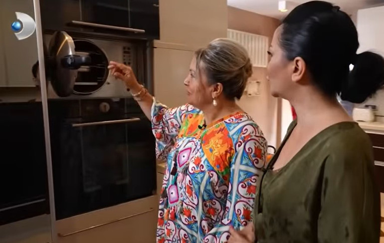 Every shade of green is in this garden... Here is the magnificent house of Sahrap Soysal