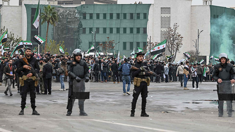  61 yıllık Baas devri sona erdi... Özgür Suriyede 1 yılda ne oldu