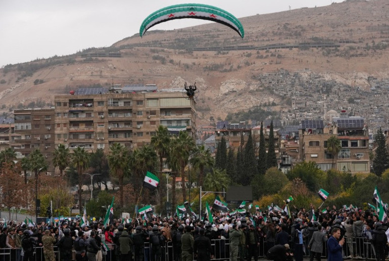 Duvar yazısı fitili ateşledi: 61 yıllık Baas devri sona erdi... Özgür Suriyede 1 yılda ne oldu