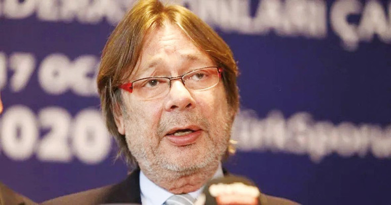 Belki de asıl mesele futbolda değil bizde