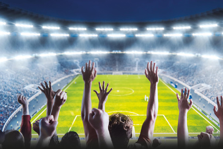 Belki de asıl mesele futbolda değil bizde