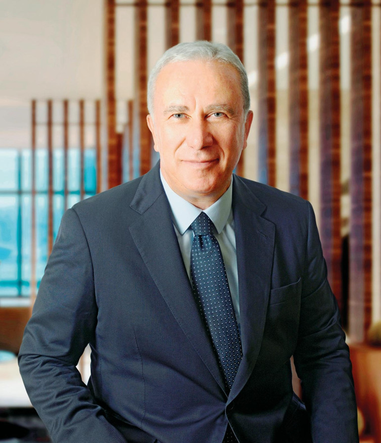 Belki de asıl mesele futbolda değil bizde