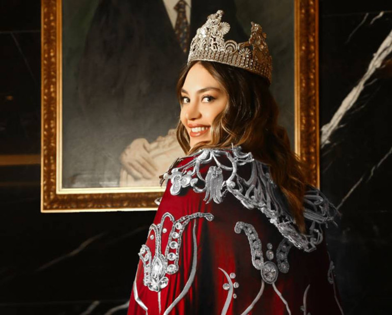 Rus turist, iş adamının doğum günü partisinde dehşeti yaşadı Kick boksçu model kıskançlık krizine girdi, genç kadına arkasından saldırıp yaraladı