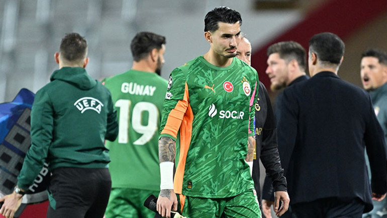 Galatasaraya Monaco maçında Uğurcan Çakır şanssızlığı: Penaltı kurtardı, sakatlandı Sadece 1 dakika sonra gol geldi...