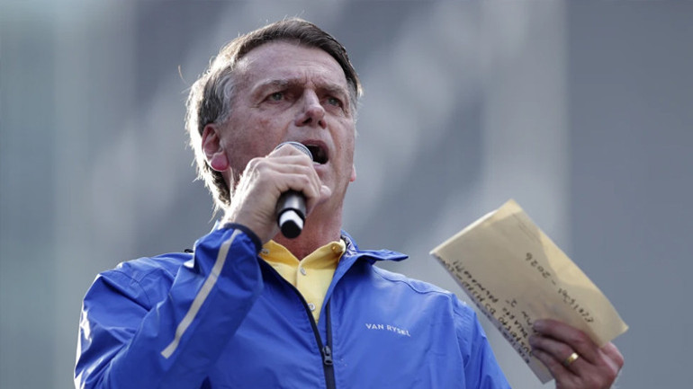 Brezilya Meclisinde kavga çıktı: Polis, milletvekilleri ve gazetecilere müdahale etti