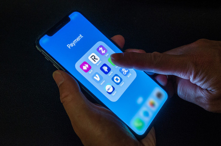 Kurbanların sayısı çığ gibi büyüyor… Akranı gibi yaklaştı ama gerçek bambaşkaydı: Telefonuna gelen mesaj sonu oldu, acılı baba isyan etti