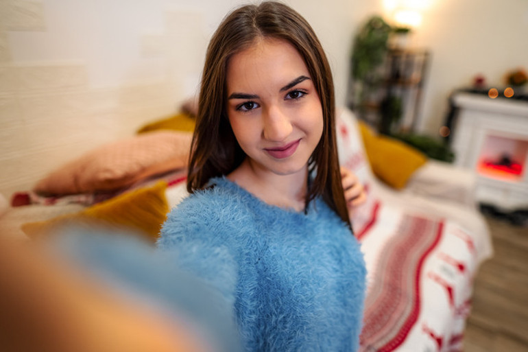 Kurbanların sayısı çığ gibi büyüyor… Akranı gibi yaklaştı ama gerçek bambaşkaydı: Telefonuna gelen mesaj sonu oldu, acılı baba isyan etti