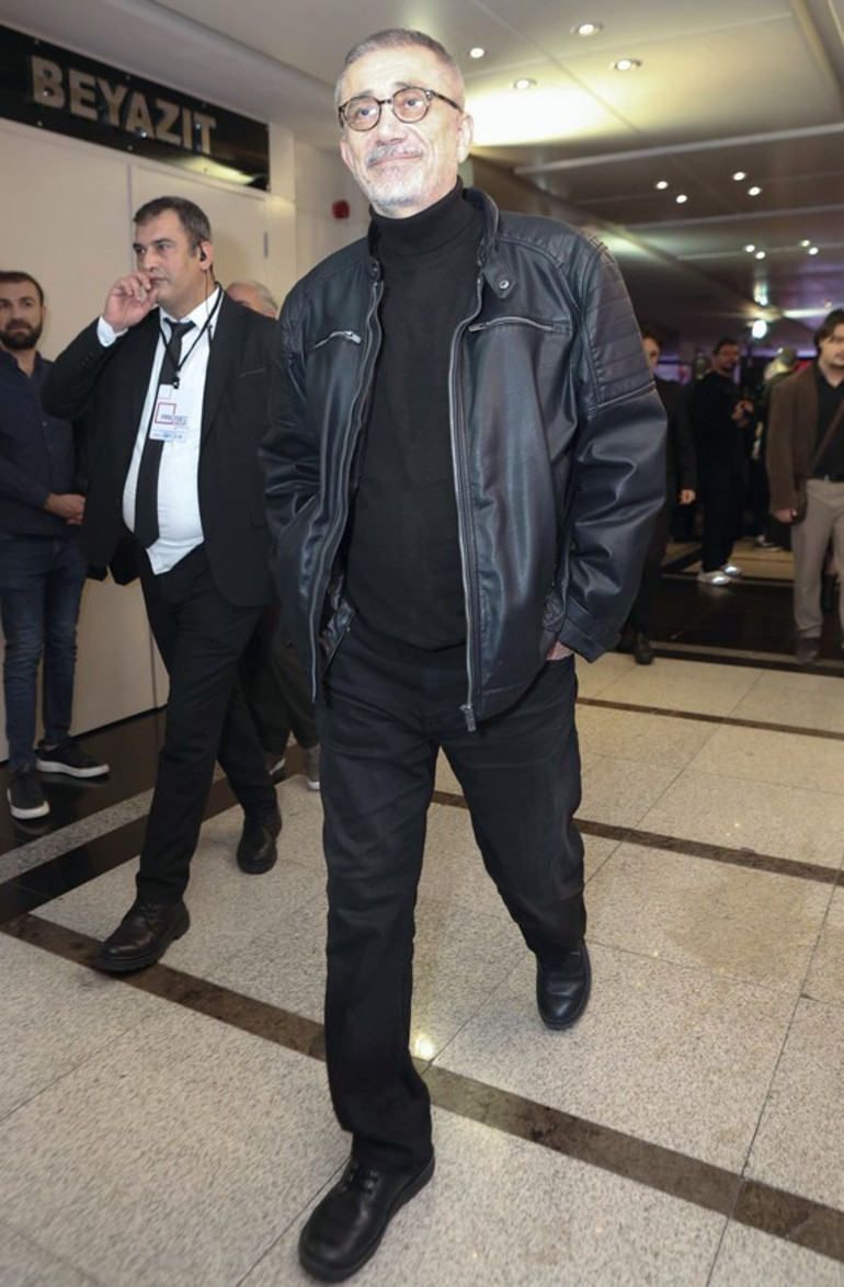 Galaya ünlü akını Beyazperdeye postacı geliyor