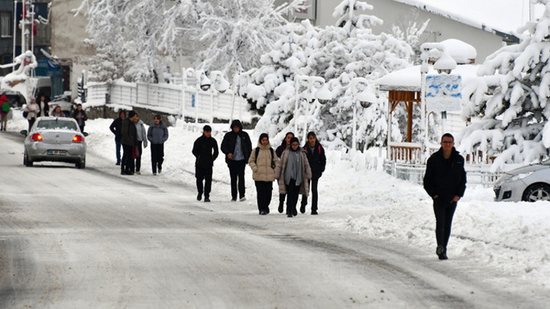 Dikkat Meteorolojiden bölge bölge hava durumu uyarısı: Kar, kuvvetli sağanak, pus, sis, buzlanma...